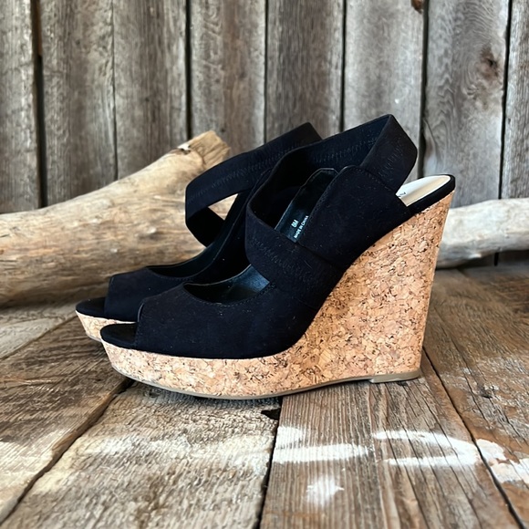 Audrey Brooke Kate Wedge Sandal Size 8 - Picture 2 of 10